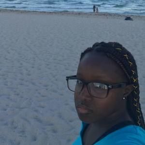 Meet your Posher, Doneesha